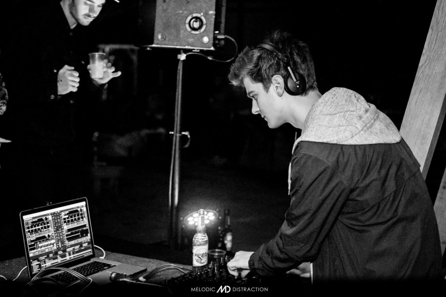 Melodic Distraction with Andy Hart