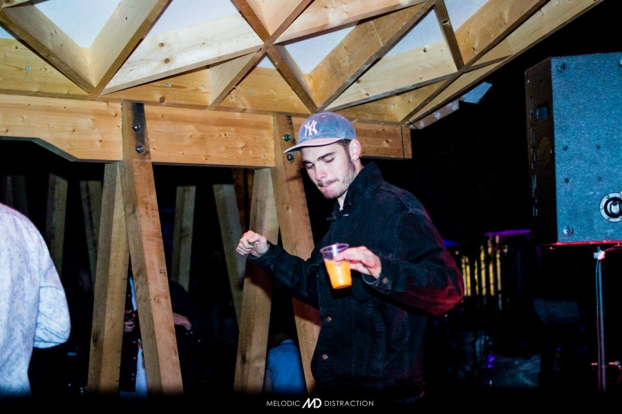 Melodic Distraction with Andy Hart