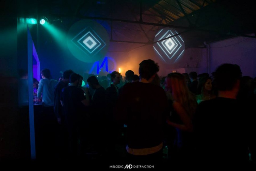 Melodic Distraction w/ Art of Tones