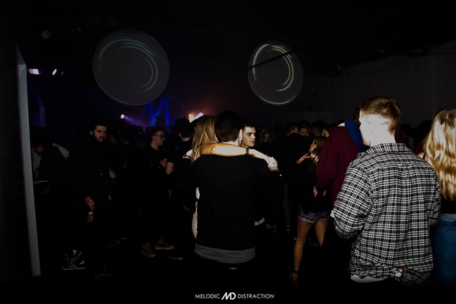 Melodic Distraction w/ Art of Tones