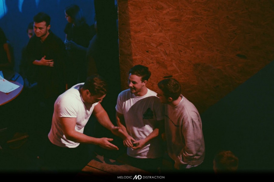 Melodic Distraction with Andy Hart