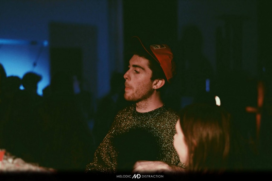 Melodic Distraction with Andy Hart