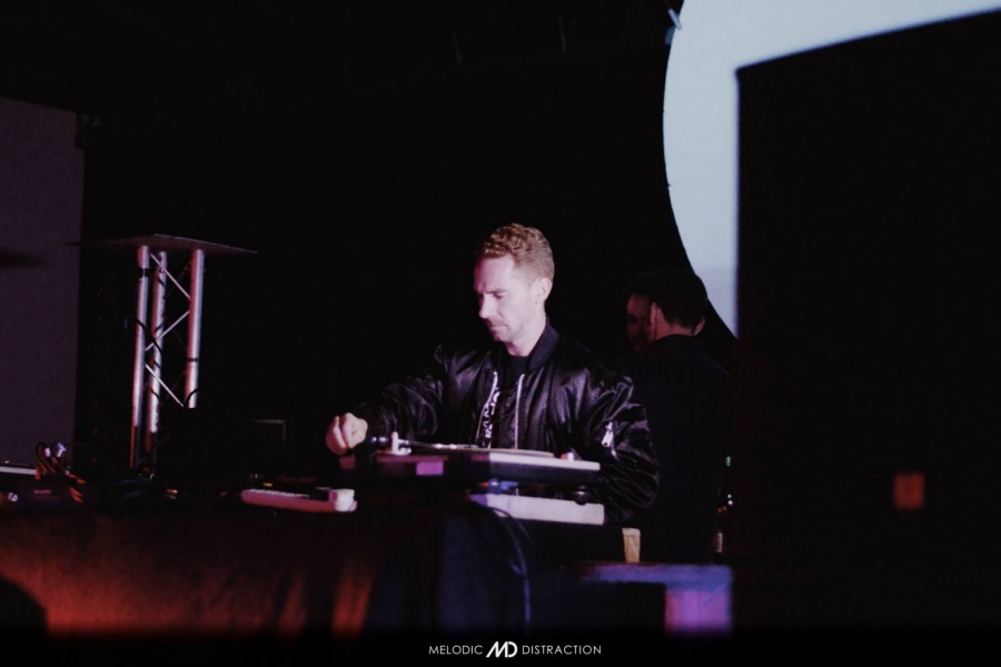 Melodic Distraction with Andy Hart