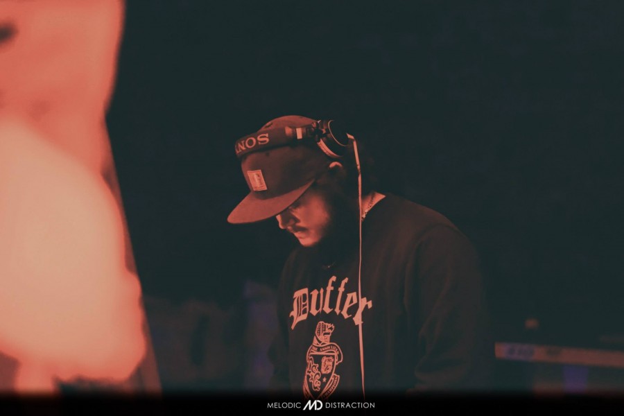 Melodic Distraction with Andy Hart