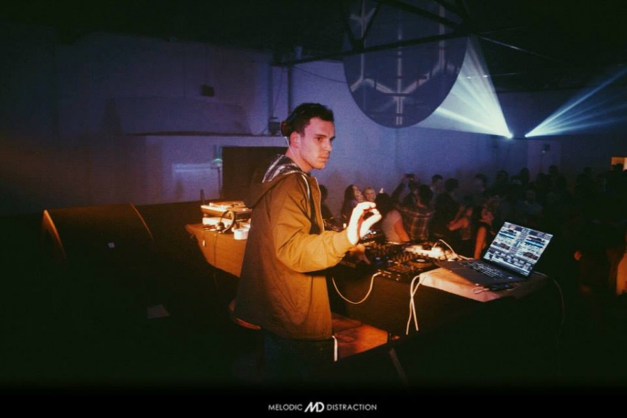 Melodic Distraction w/ Art of Tones