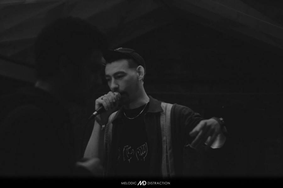 Melodic Distraction with Andy Hart