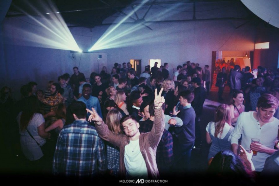 Melodic Distraction w/ Art of Tones