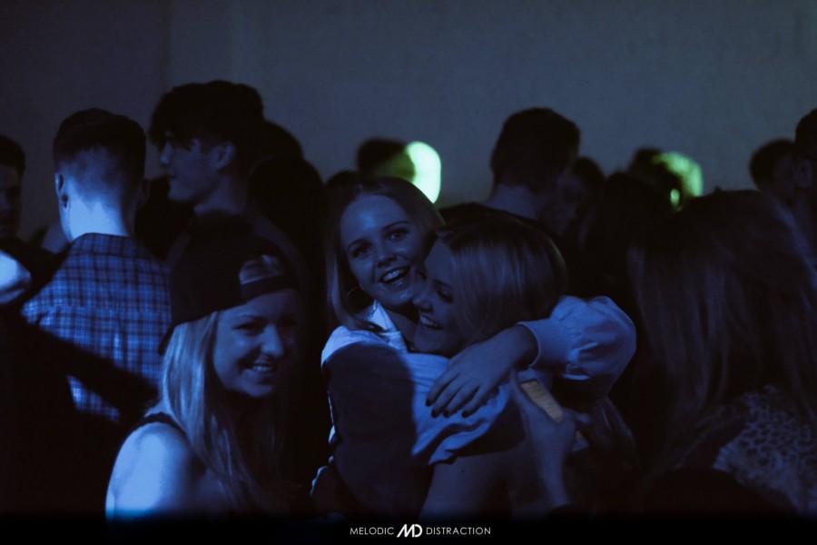 Melodic Distraction with Andy Hart