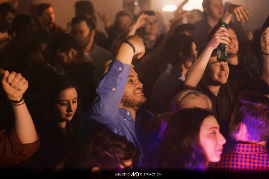 Melodic Distraction with Andy Hart