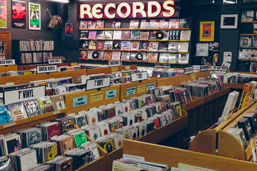 Vinyl Revolution in a Digitised Age