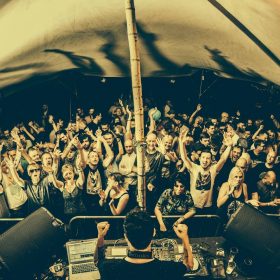 303 with Stuart Hodson & Tom Page (June ’18)